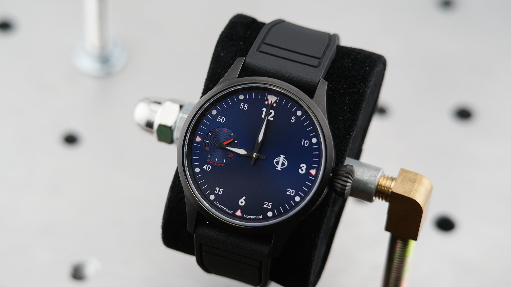 The Stirling Mark III - Sapphire Blue - Black - Ref. 271110B