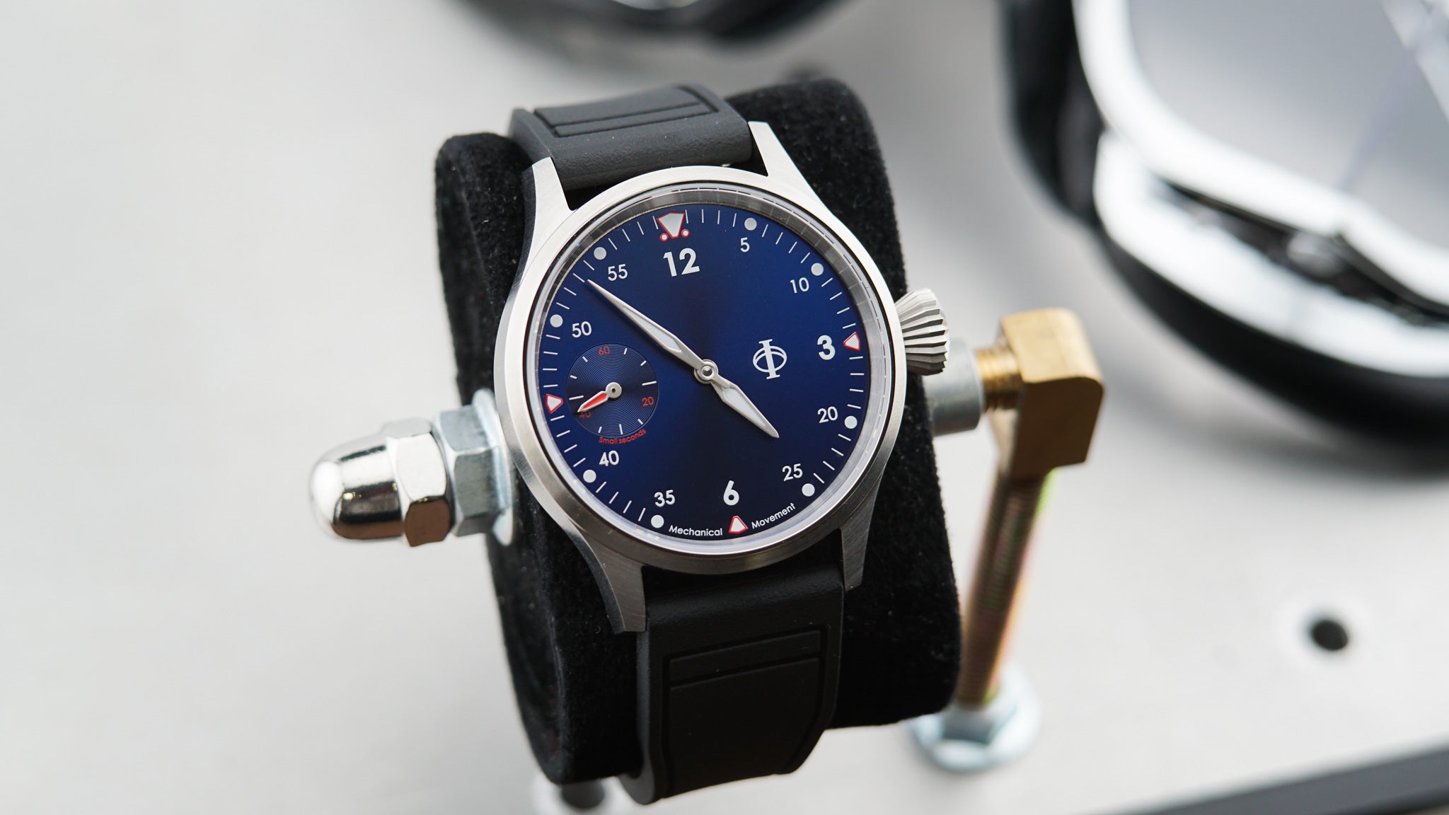 The Stirling Mark III - Sapphire Blue - Stainless Steel - Ref. 271110A