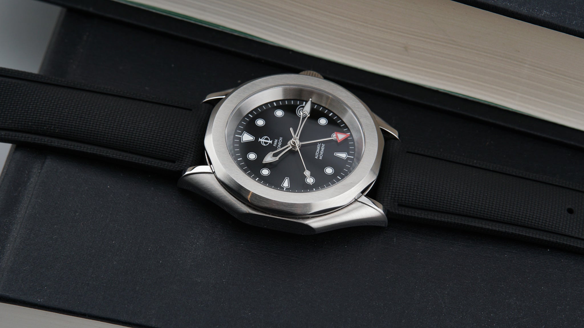 Mayfair GMT - Ref. 241123