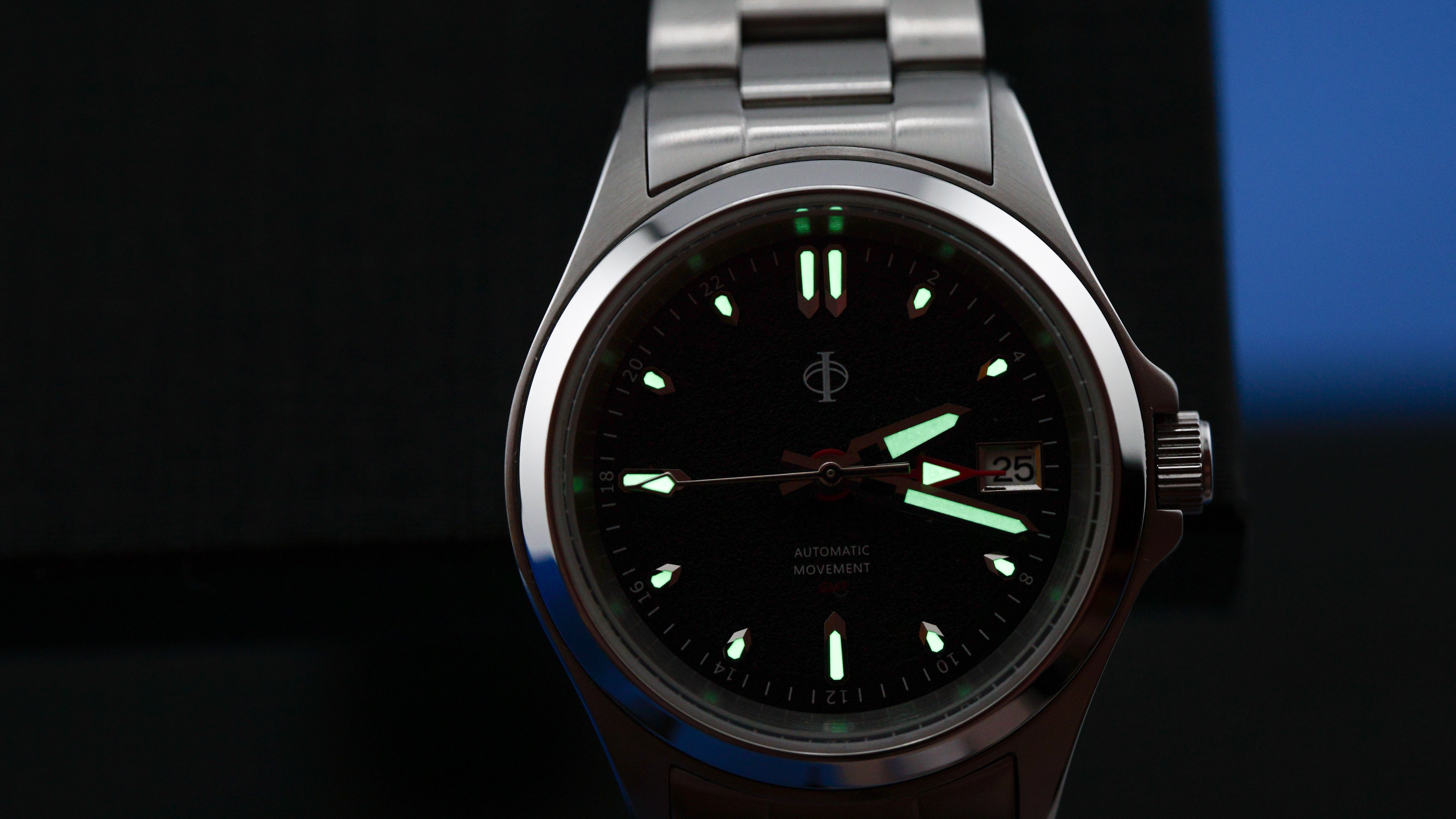 Voyager GMT - 39mm - Ref. 251111