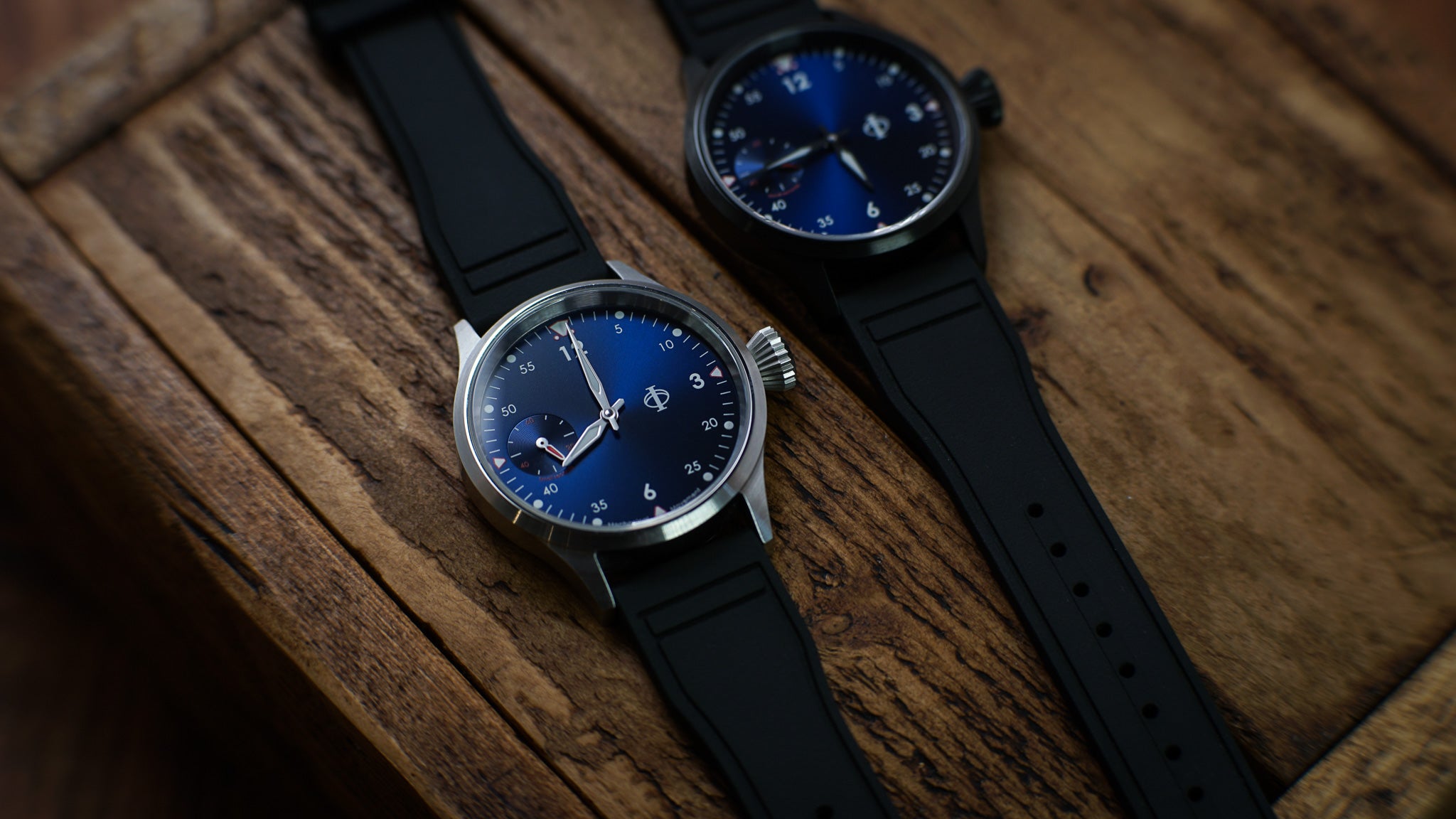 The Stirling Mark III - Sapphire Blue - Black - Ref. 271110B