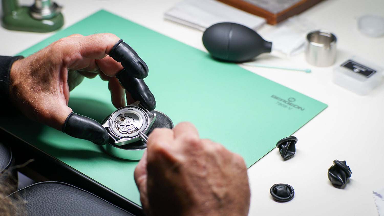 Watchmaking Loop Live watchmaking courses in London
